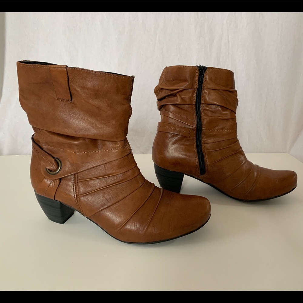 Lightly used Remonte Dorndorf boots
